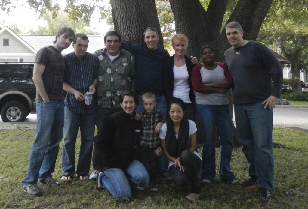 Kenin & Lauren (far right)and the rest of the clan