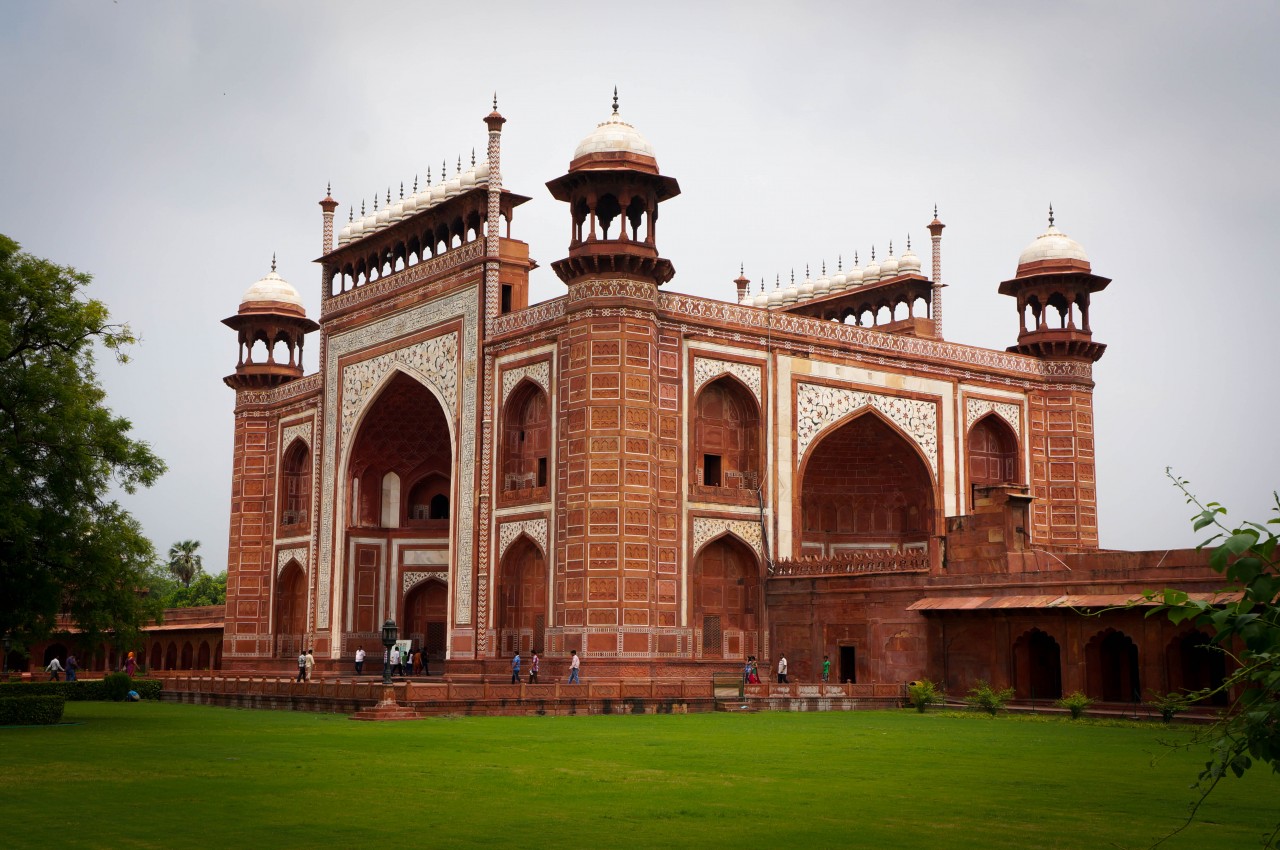 descriptive essay on taj mahal descriptive essay on taj mahal