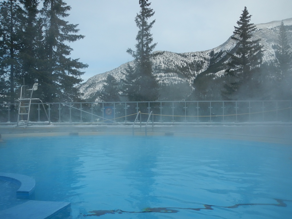 Banff Upper Hot Springs Hours, Information, Review