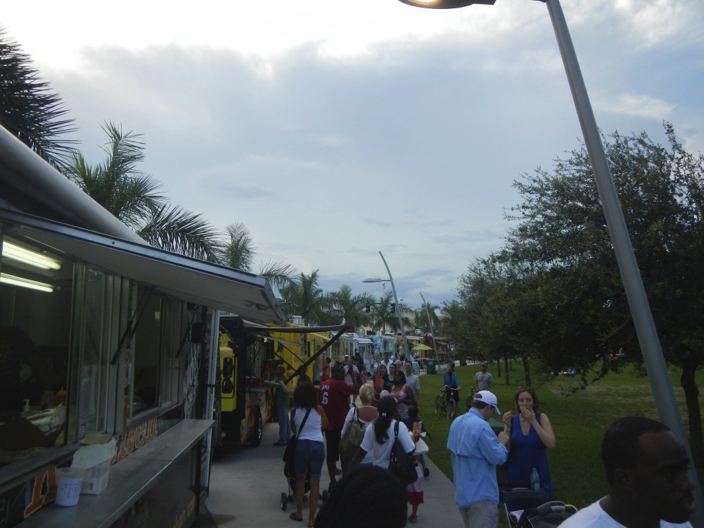 Food Truck Monday Hollywood, FL Young Circle Arts Park